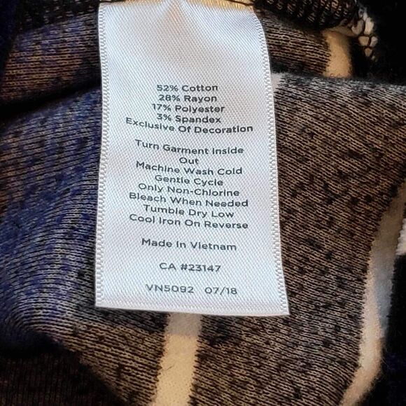 T by Talbots Top Women's Plus 2XP Navy Blue White Velour LS Pullover Sweatshirt - Picture 7 of 8